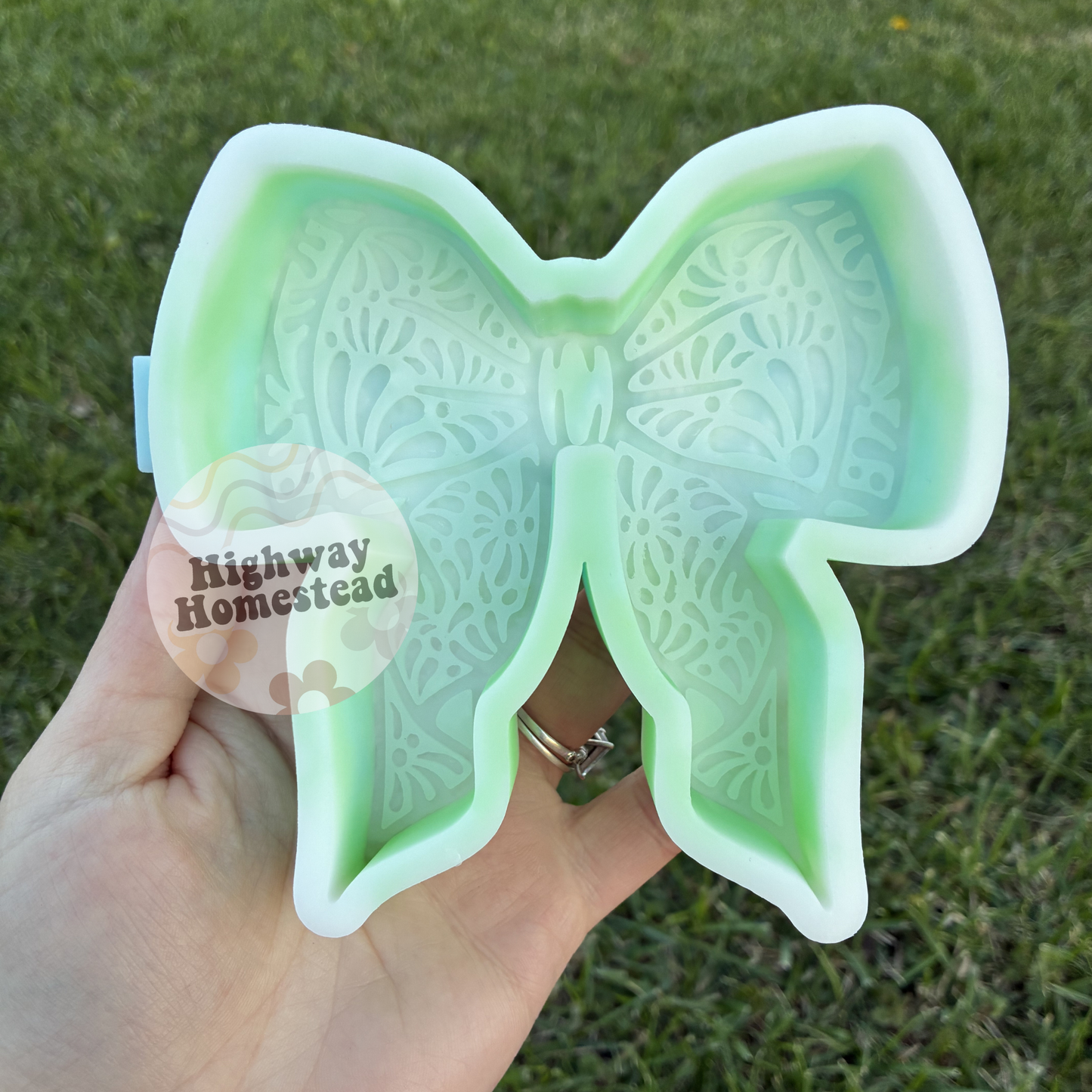 Talavera Bow Freshie Mold