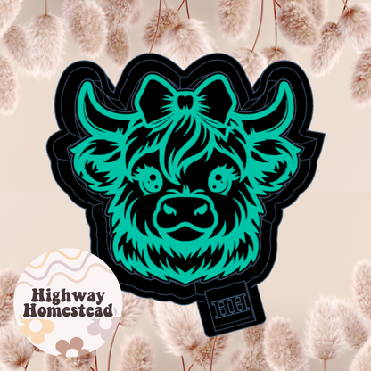Highland Cow with Bow Freshie Mold